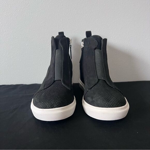 Madden Girl Wedge Sneakers Size 8 - Picture 2 of 9